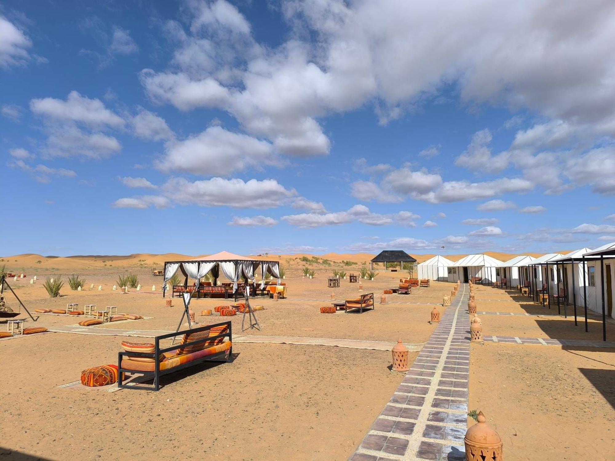 Luxury Bega Camp Hotel Merzouga Eksteriør billede