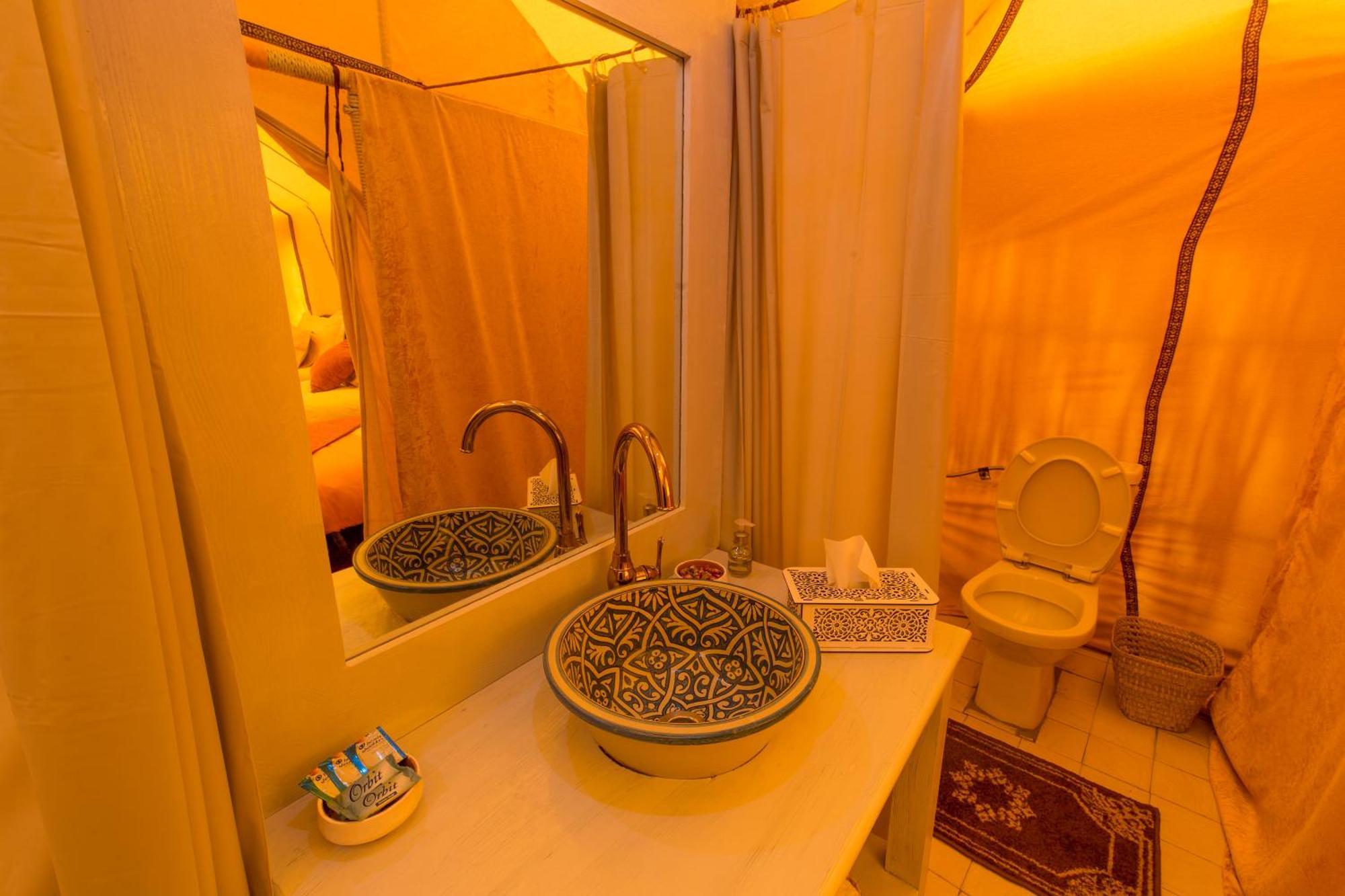 Luxury Bega Camp Hotel Merzouga Eksteriør billede
